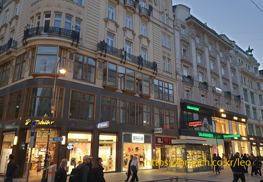 20221016_181828 (2).jpg