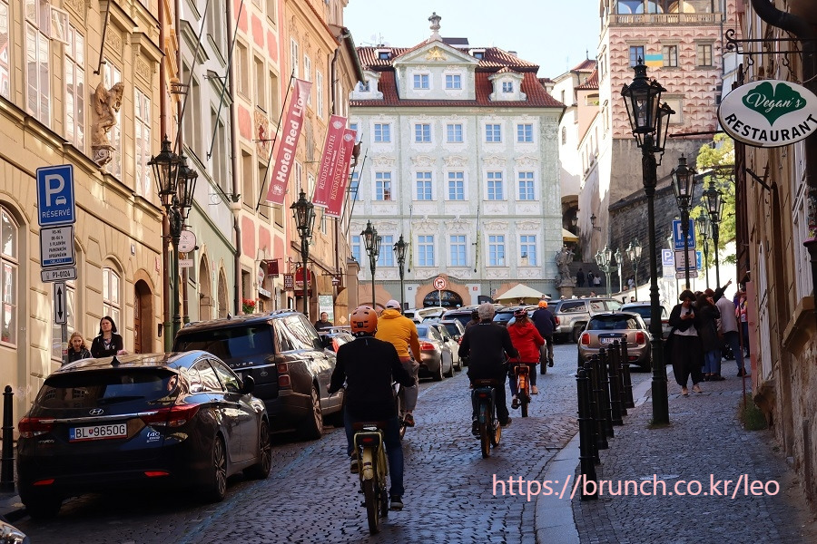 네루도바거리1 (35).jpg