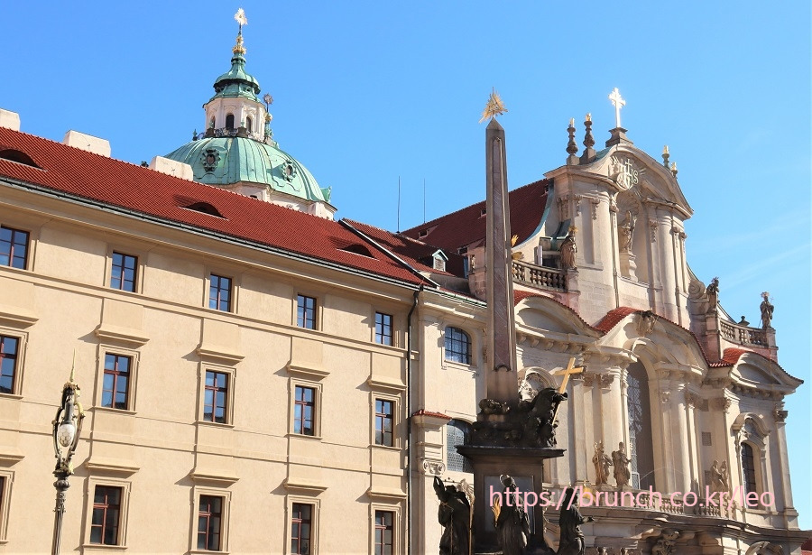 성 미쿨라시 교회 인근 (21).jpg