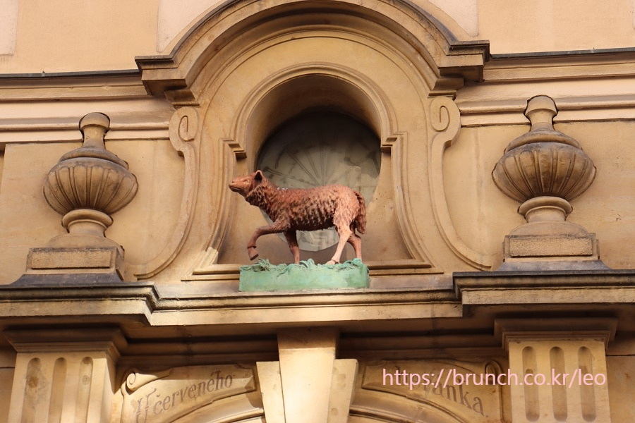 네루도바거리1 (22).jpg