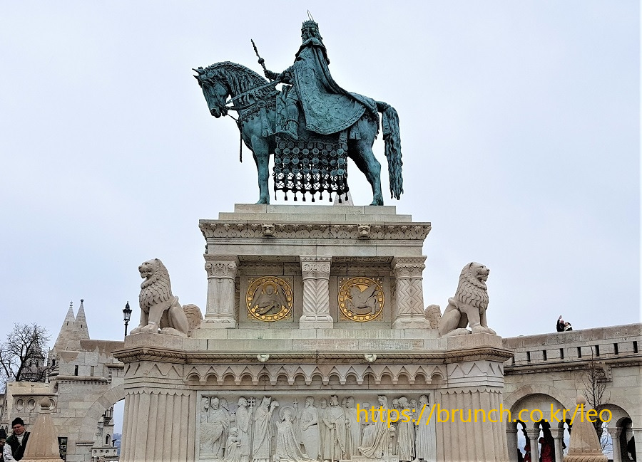 어부의성채와마차시성당 (337).jpg