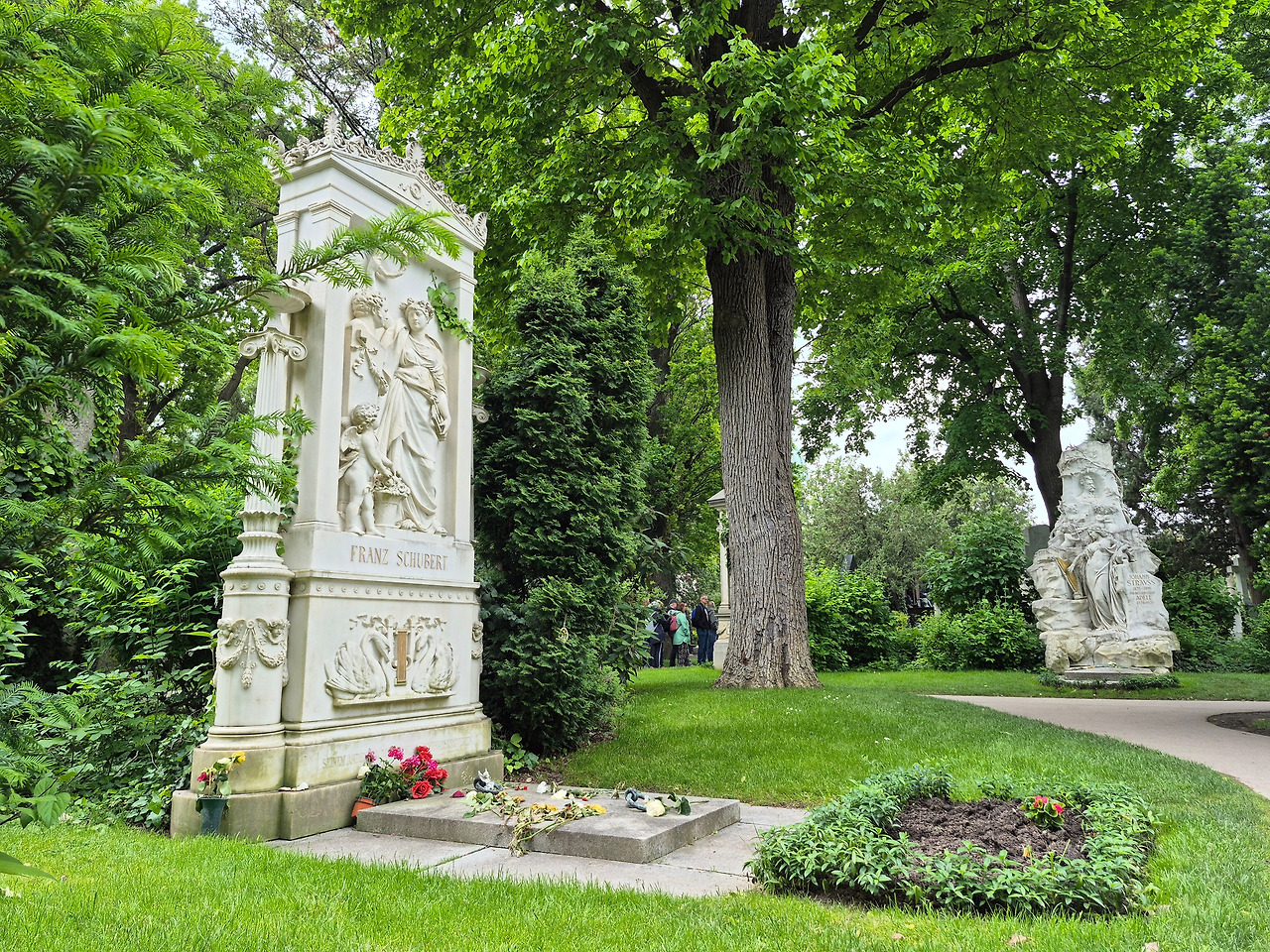 모차르트-빈중앙묘지 (23).jpg