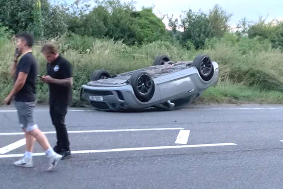 슈퍼카_10대_전복5.jpg