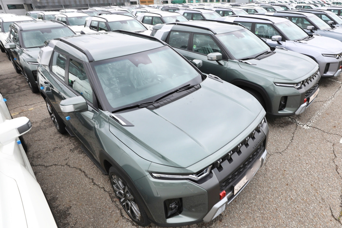 3_출고 대기 중인 토레스_뉴스원.jpg