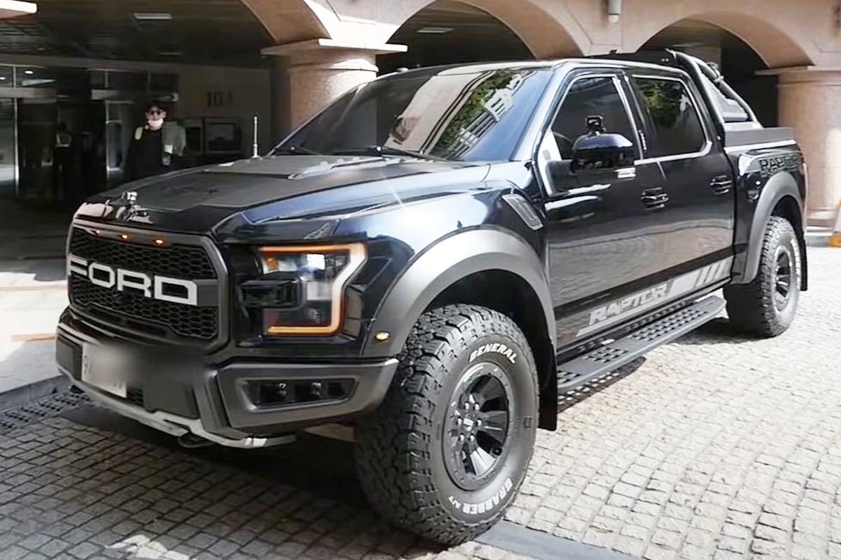 지창욱과 포드 레인저 사진 출처 = '폼생폼사'.jpg