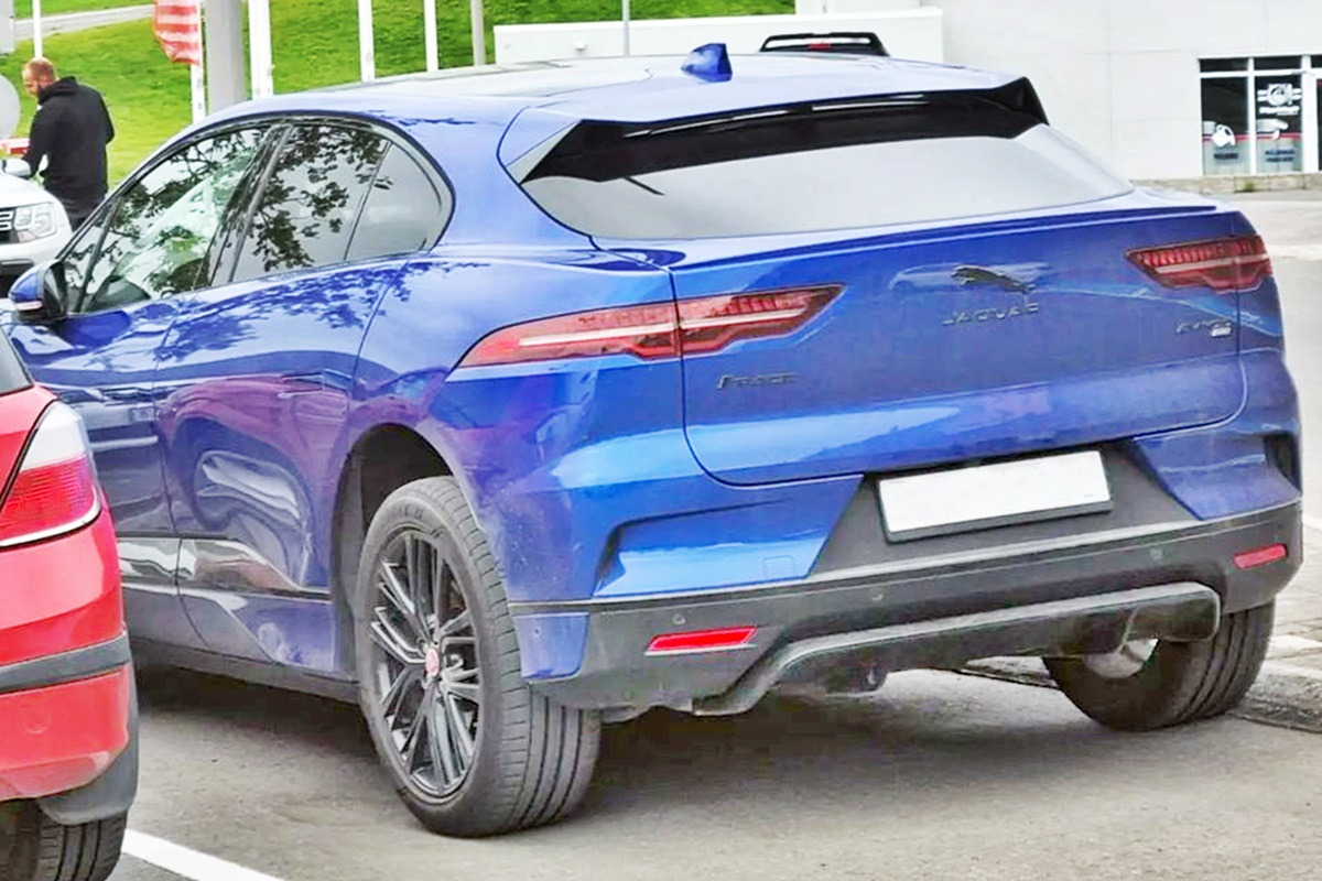 재규어 전기차 컨셉카.jpg