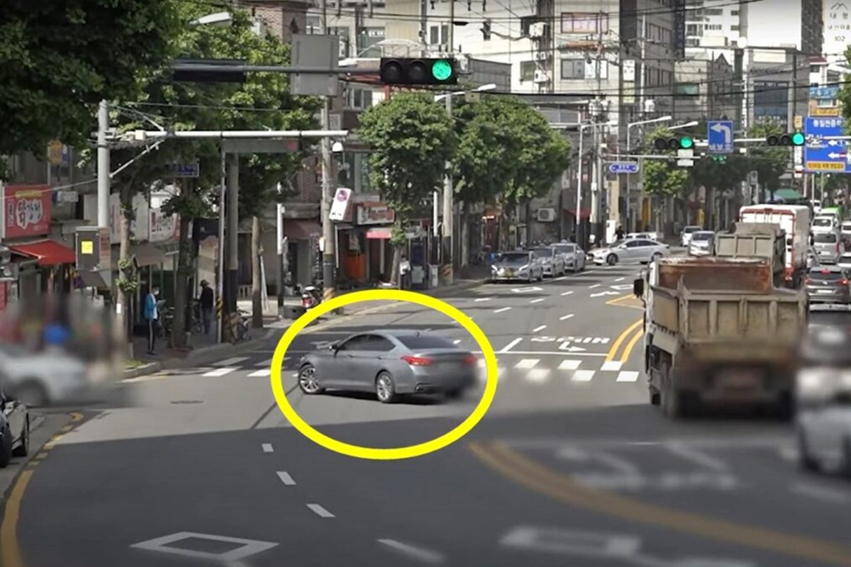 비보호 좌회전.jpg