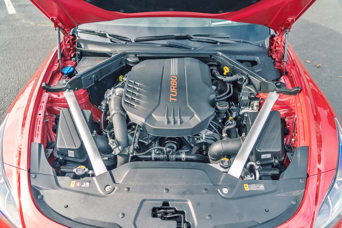 5_스팅어 3.3 GT 엔진룸_CNET.jpg