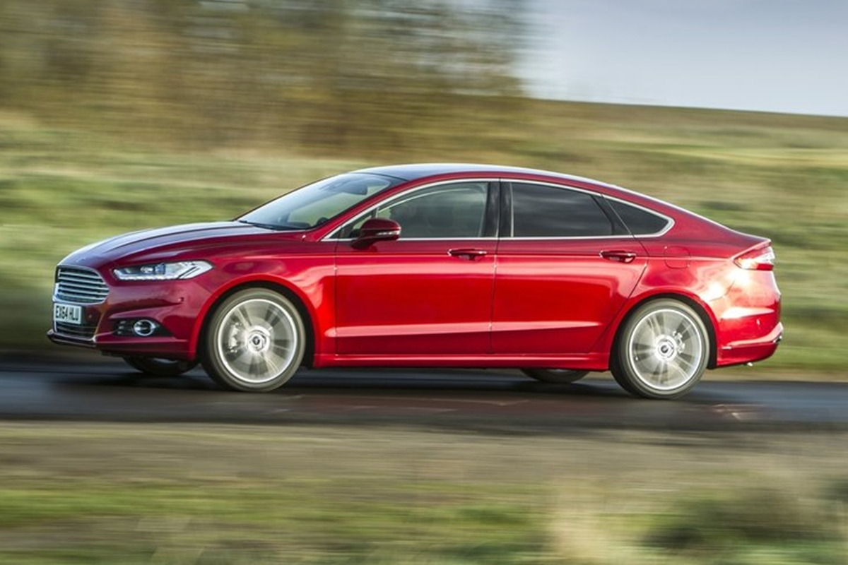 Ford-Mondeo-2015-1024-1f.jpg