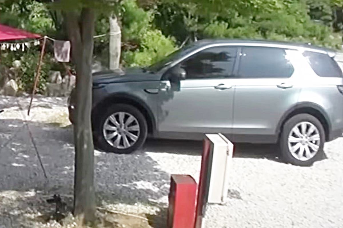 라미란의 디스커버리 스포츠 사진 출처 = '주말사용설명서'.jpg