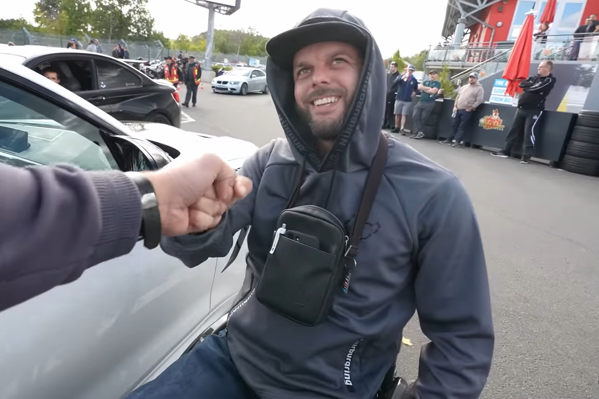 2_YouTube 'Misha Charoudin'.jpg