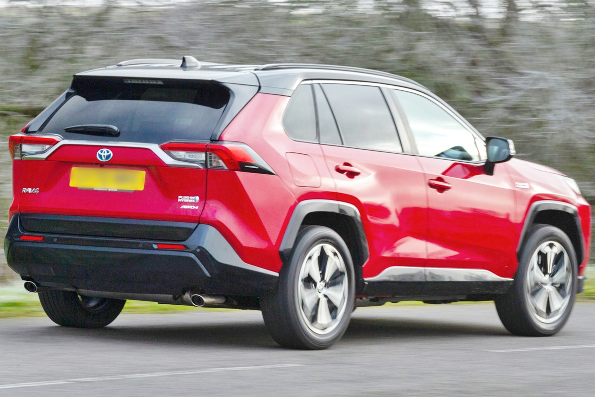 6_토요타 RAV4 PHEV_Top Gear.jpg