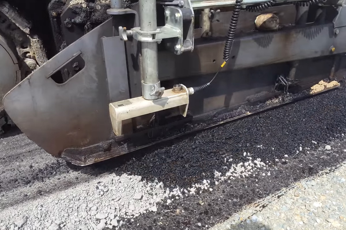 아스팔트공사 3 Youtube@최최영철 3.jpg