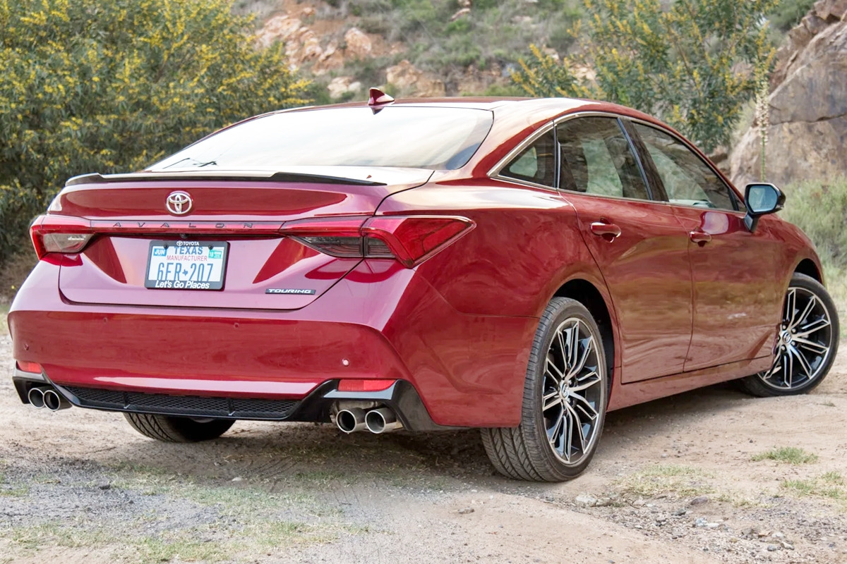 7_토요타 아발론_Auto Guide.jpg