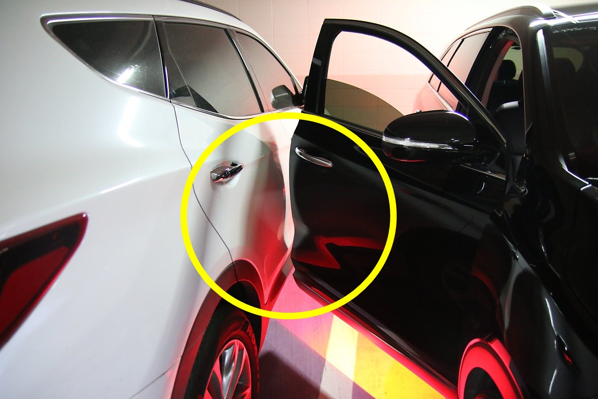 롤스로이스 문콕 방지 특허.jpg