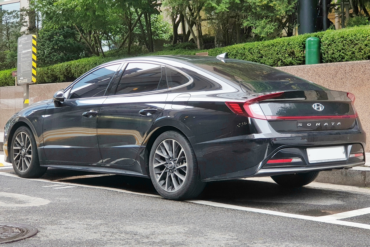 5_현대 쏘나타_Wikipedia.jpg