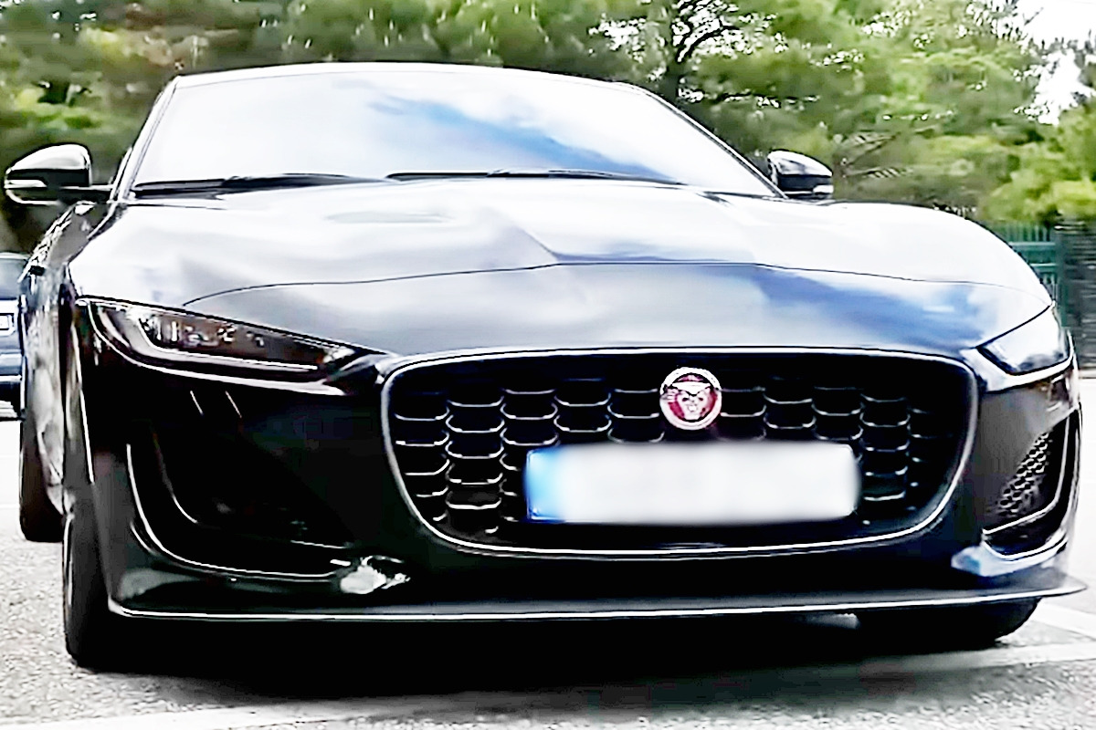 재규어 F-타입 마지막 모델_2.jpg