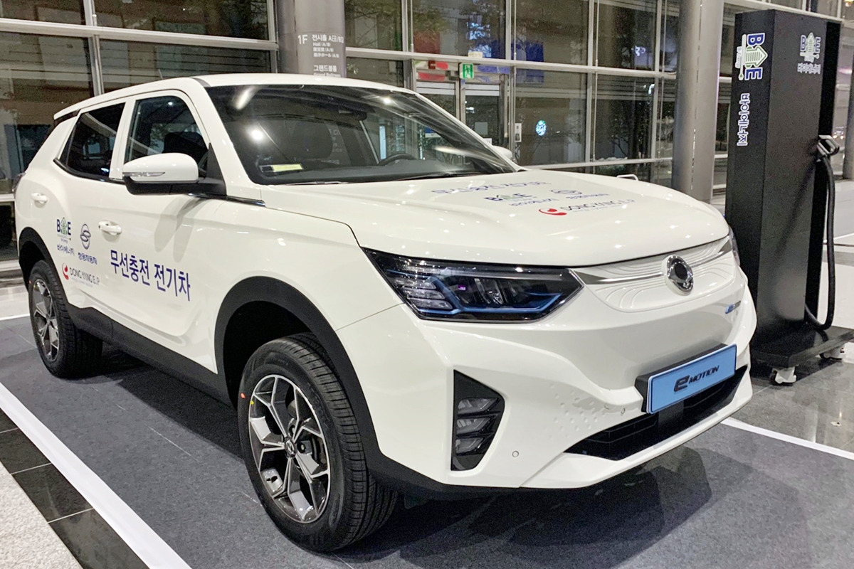 1_20221121_쌍용차_무선충전_플랫폼_전시.jpg