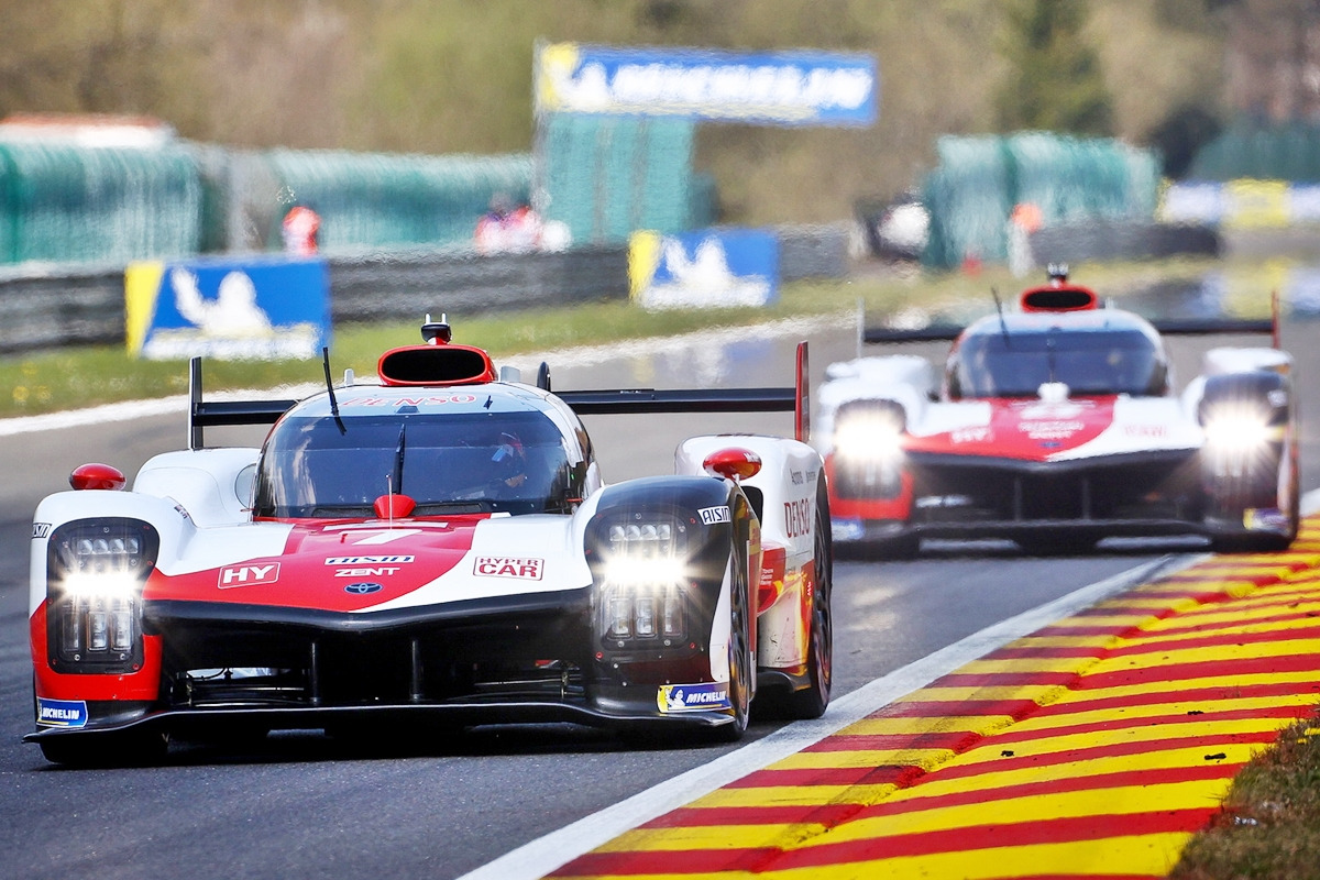 6_토요타 가주 레이싱 GR010_Carscoops.jpg