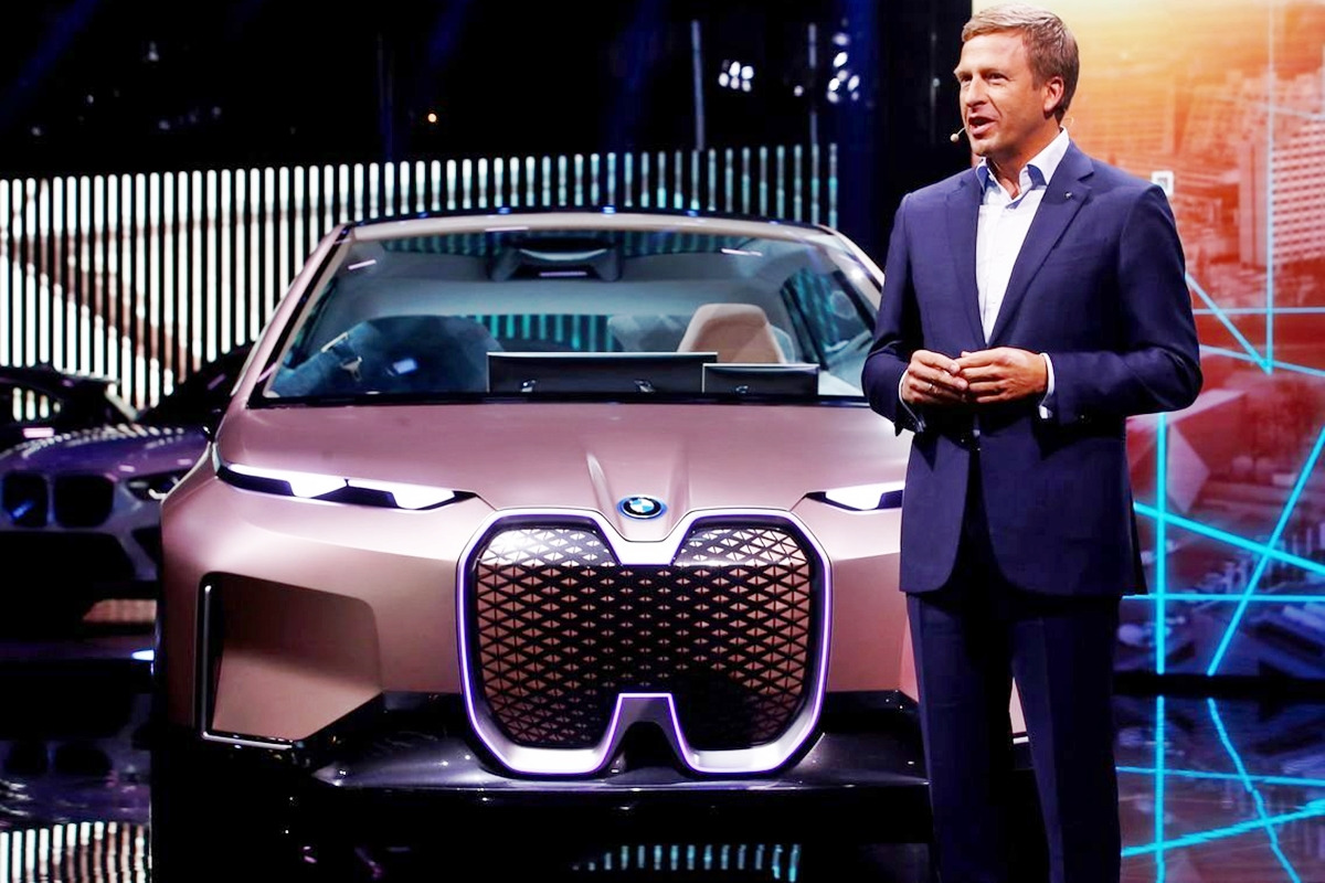 1_올리버 집세 BMW 회장_Motor 1.jpg