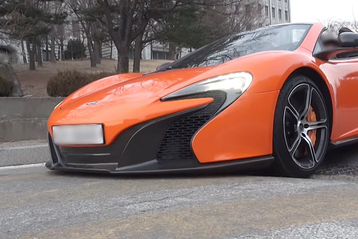 9_과속방지턱 넘는 슈퍼카_유튜브 출처 '쎄게형TV'.jpg