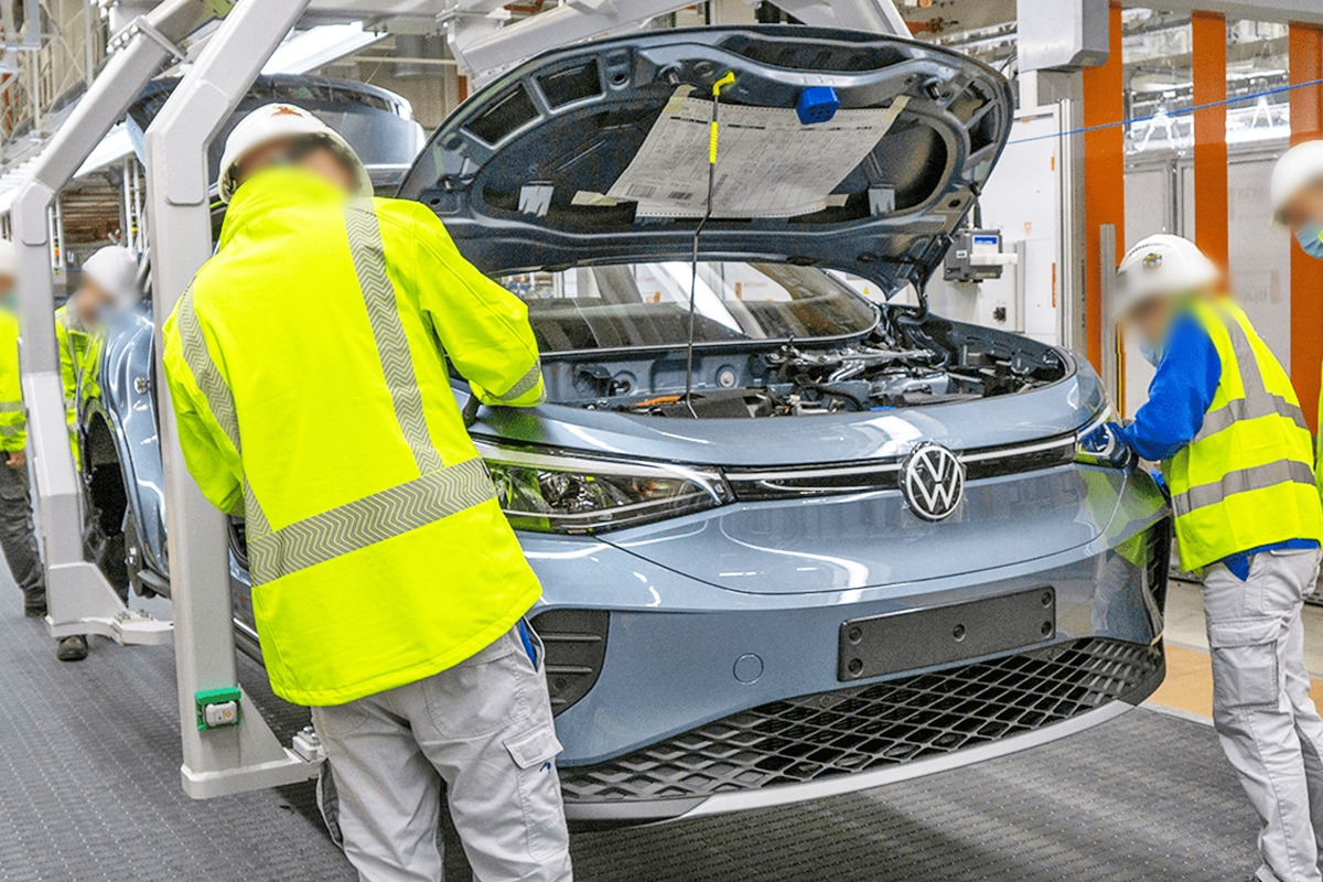 2_폭스바겐 ID.4 생산 라인.jpg