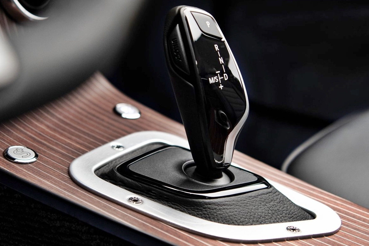 3_모건 플러스 6 전자식 변속 레버_NetCarShow.jpg