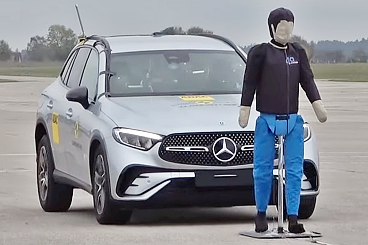 2_메르세데스-벤츠 액티브 브레이크 어시스트_유튜브 채널 'Euro NCAP'.jpg