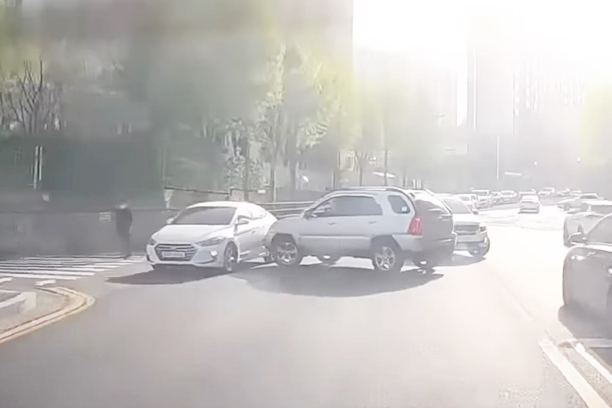 사고 현장 사진 출처 = Youtube '블박맛집'.jpg