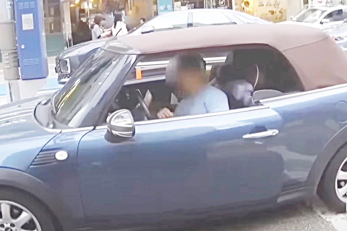 썸네일 사진 출처 = 유튜브 채널 '도로위참견시점'.jpg