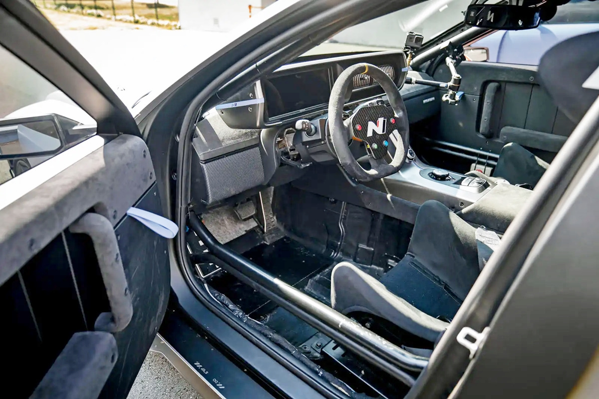 3_N 비전 74 인테리어_Autocar.jpg