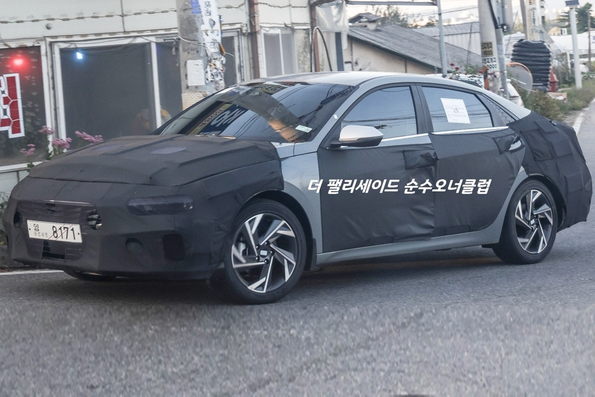 2_아반떼 페이스리프트 스파이샷_더 팰리세이드 순수오너클럽.jpg