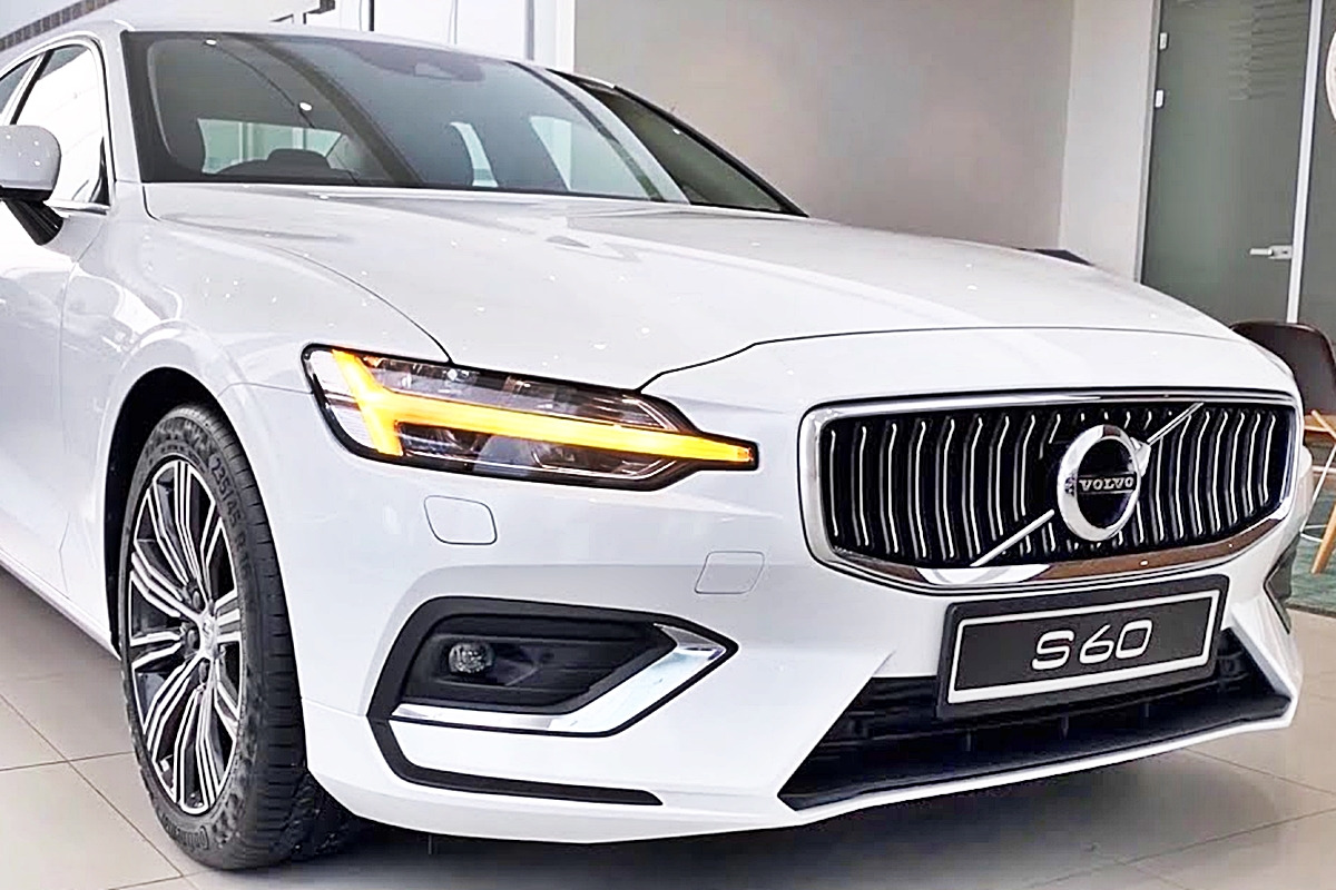 볼보S60.jpg
