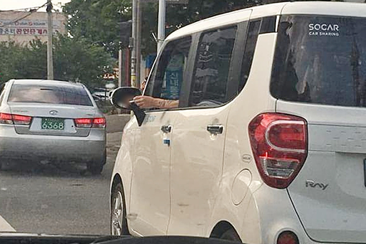 4_쏘카 차내 흡연_보배드림.jpg