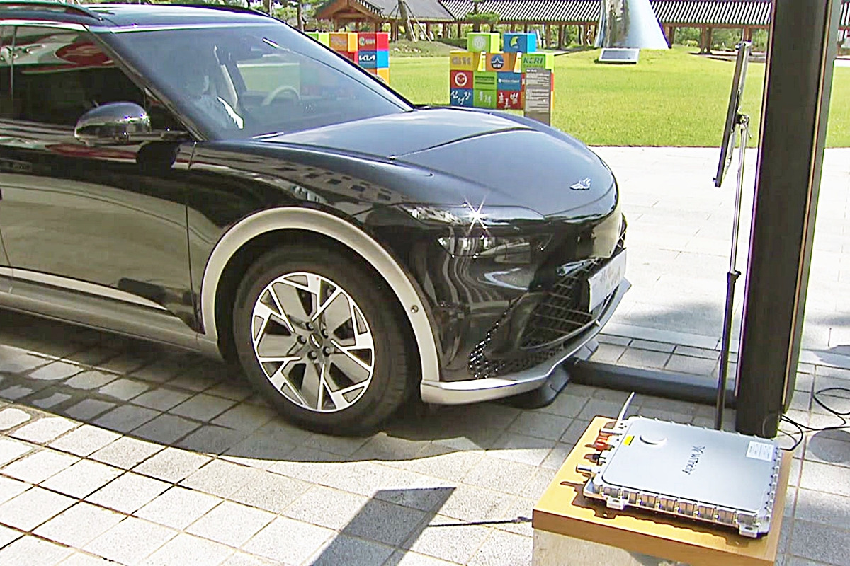 5_제네시스 GV60 무선 충전_YTN.jpg