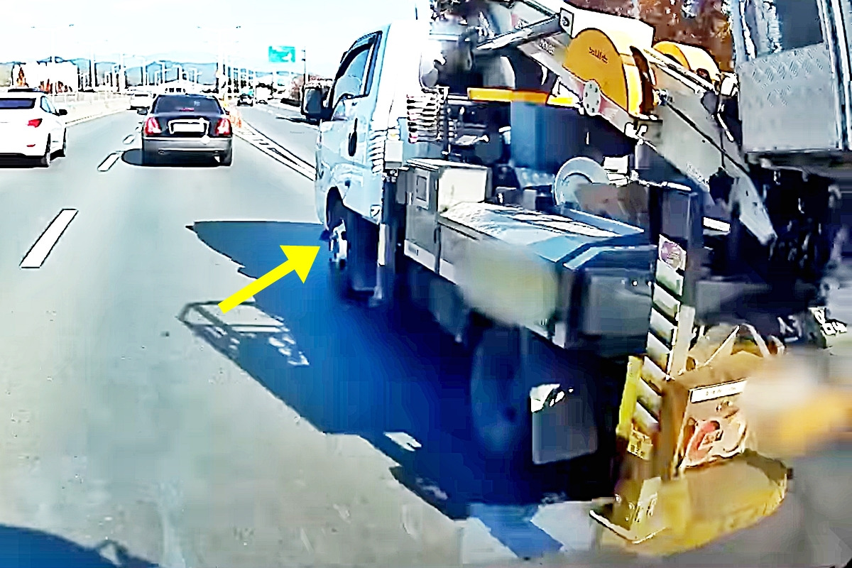 0_유튜브 채널 '그것이 블랙박스'_2.jpg