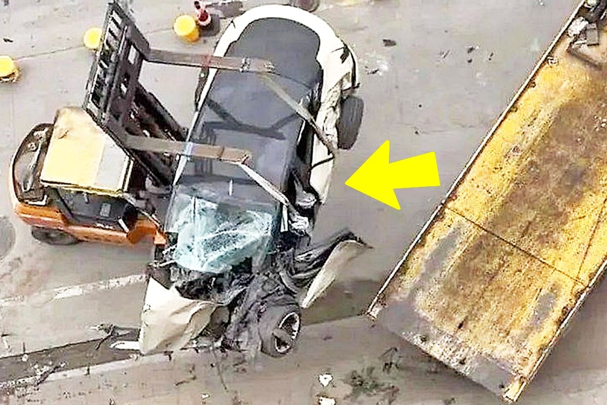 0_중국 테슬라 급발진 의심 사고.jpg