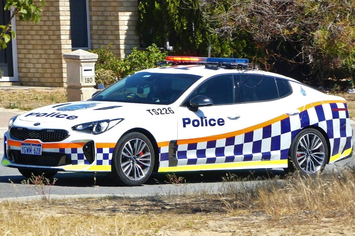 4_기아 스팅어 호주 경찰차.jpg