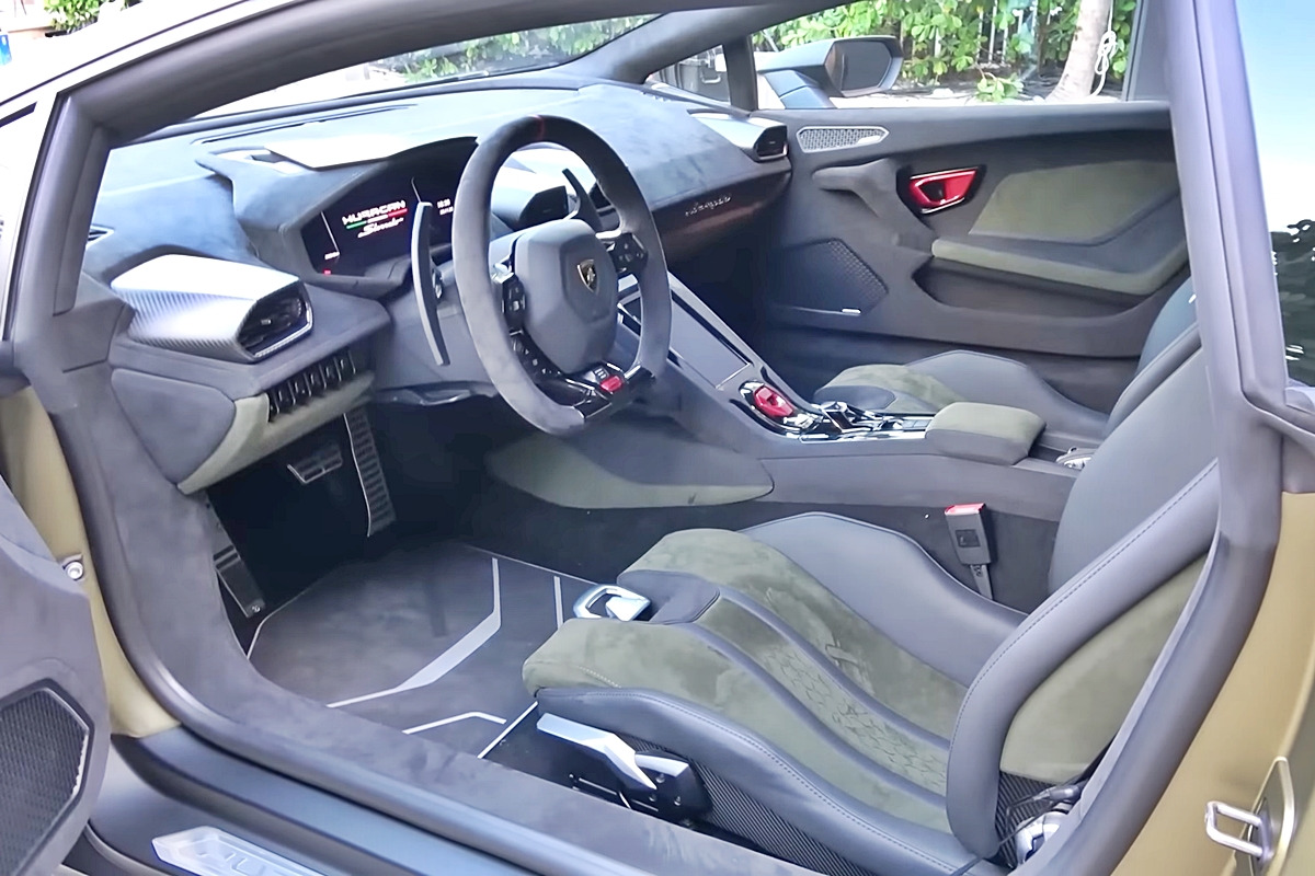 4_람보르기니 우라칸 스테라토_유튜브 채널 'Shmee150'.jpg