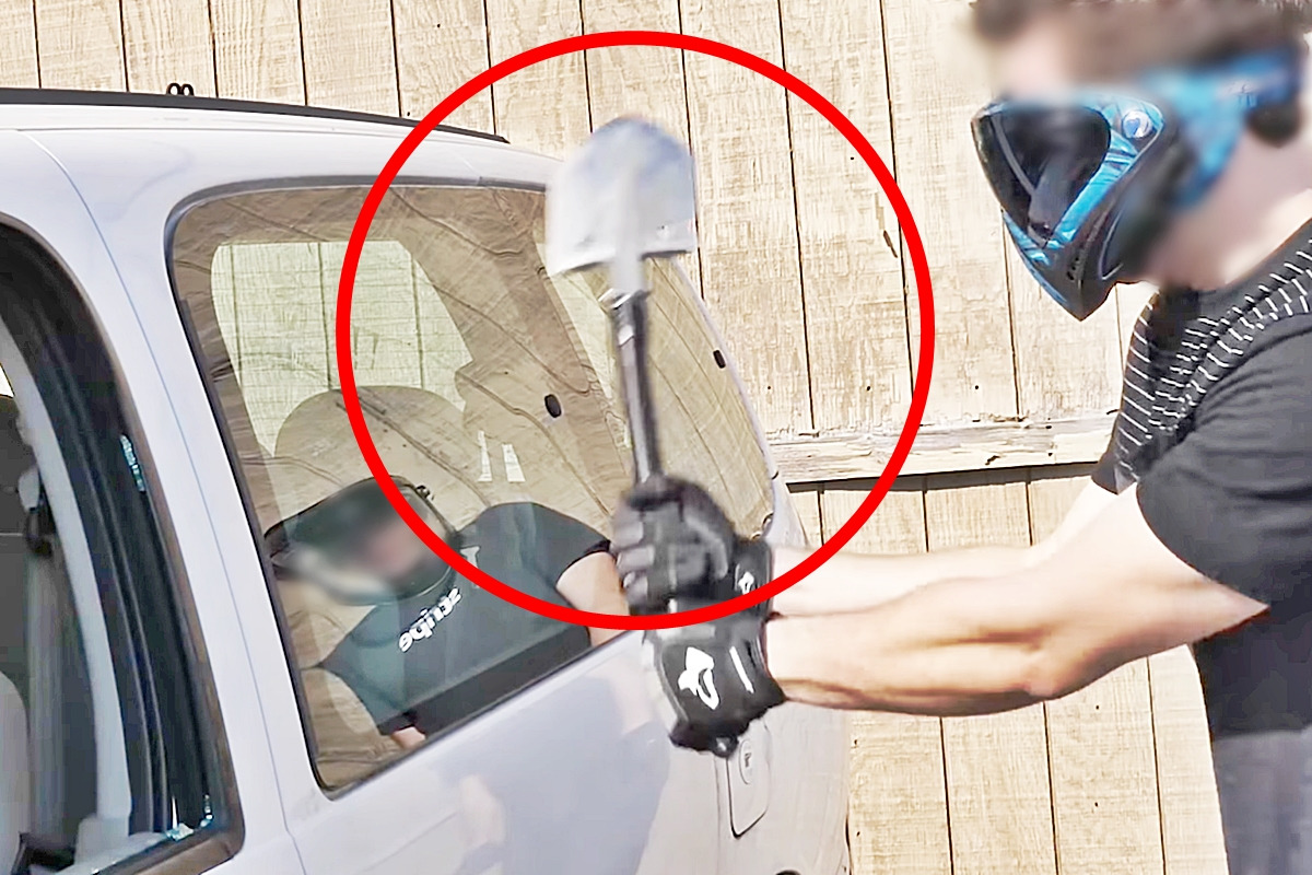 0_테슬라 비상탈출 연습.jpg