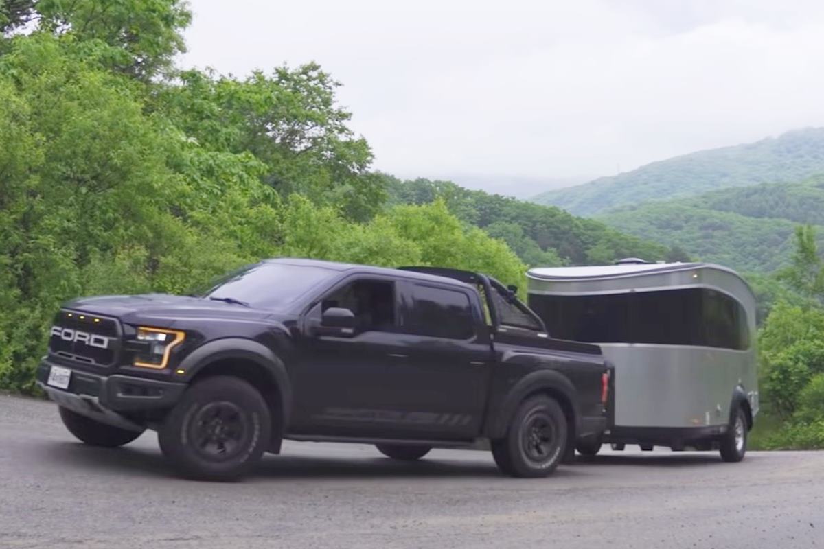 대관령으로 캠핑을 간 지창욱 사진 출처 = '지창욱 유튜브 채널'.jpg