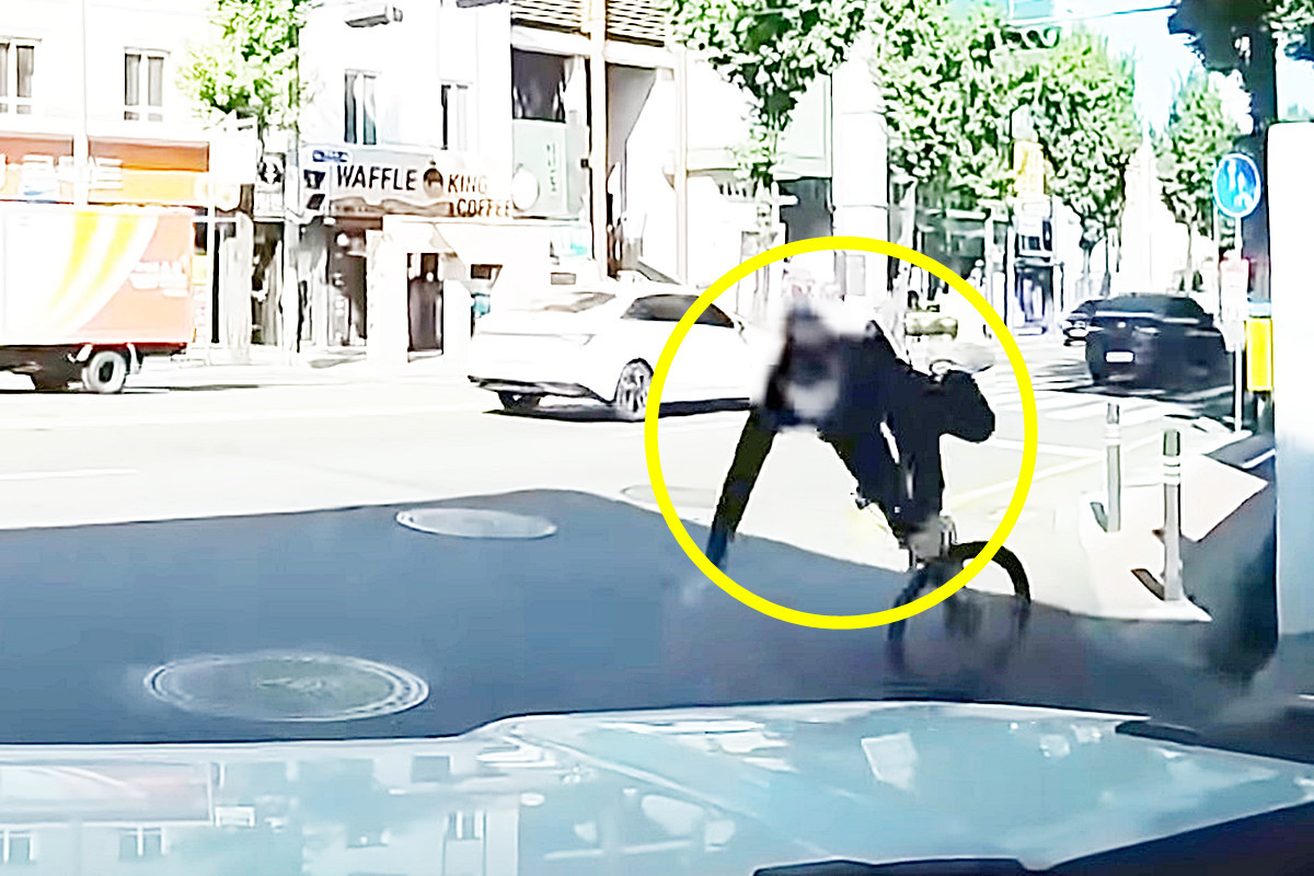 썸네일 사진 출처 = Youtube '한문철TV' (2).jpg