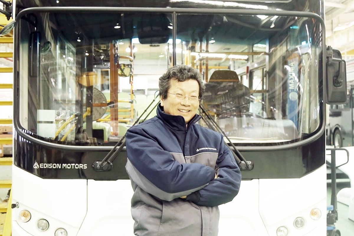 0_에디슨모터스 대표 근황.jpg