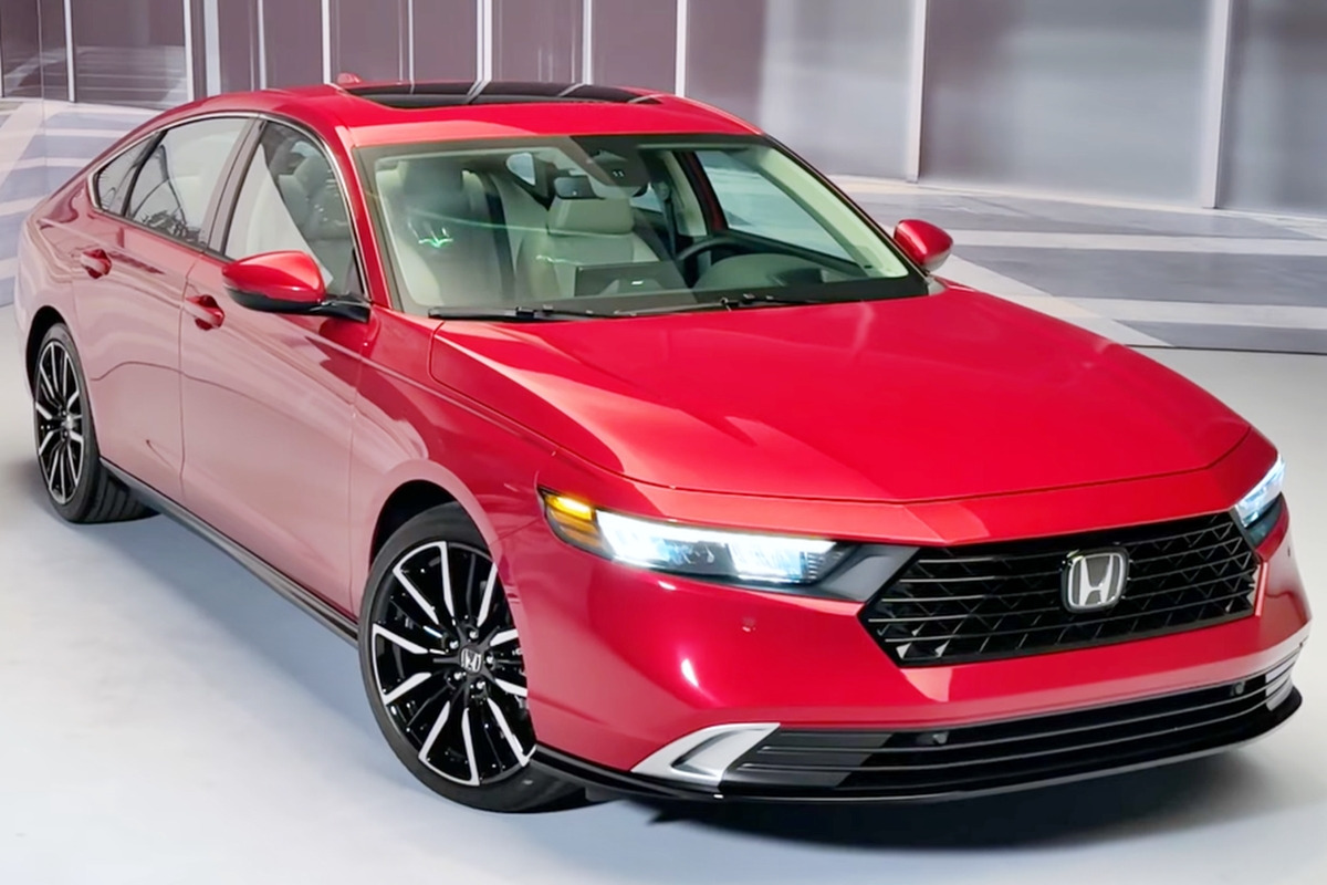 7_혼다 신형 어코드_유튜브 채널 'Redline Reviews'.jpg