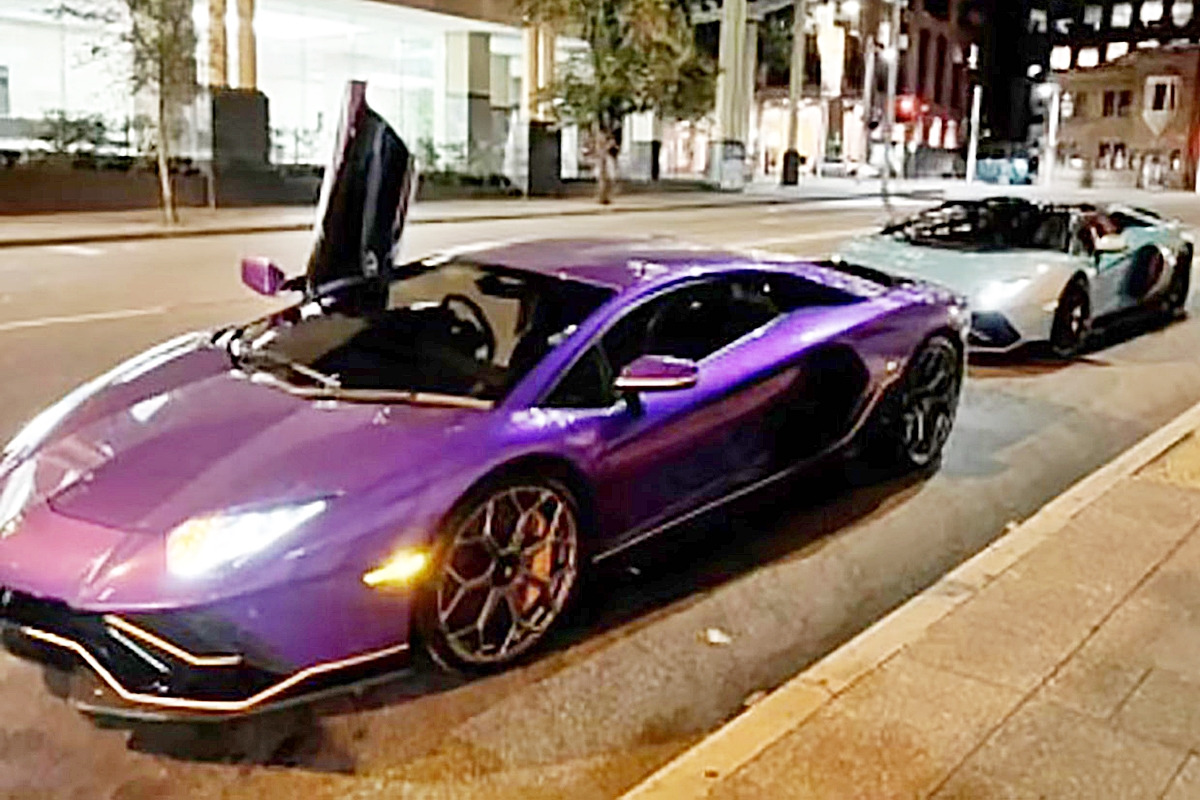 5_사고 전 아벤타도르.jpg