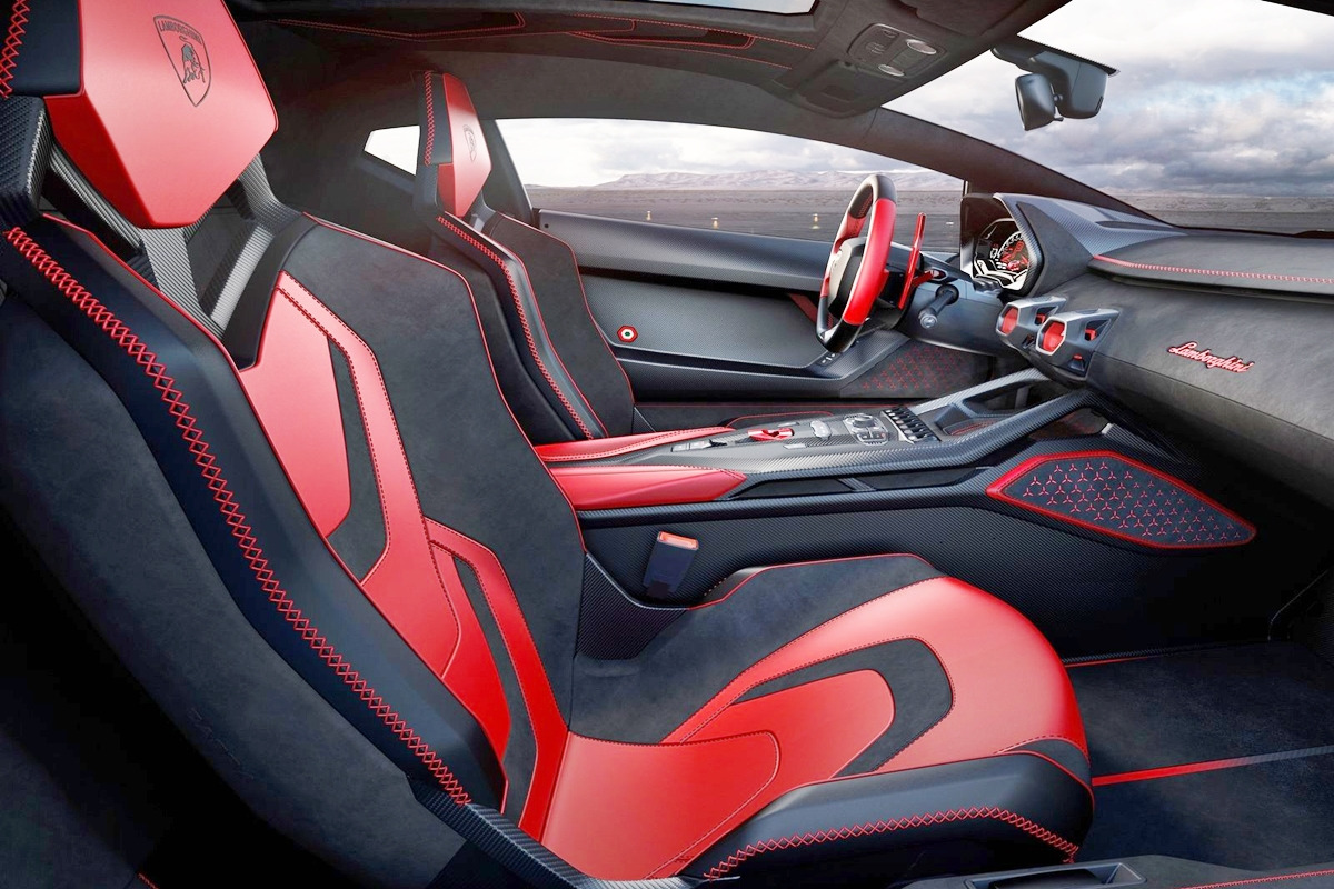 4_람보르기니 인벤시블 쿠페 인테리어_NetCarShow.jpg