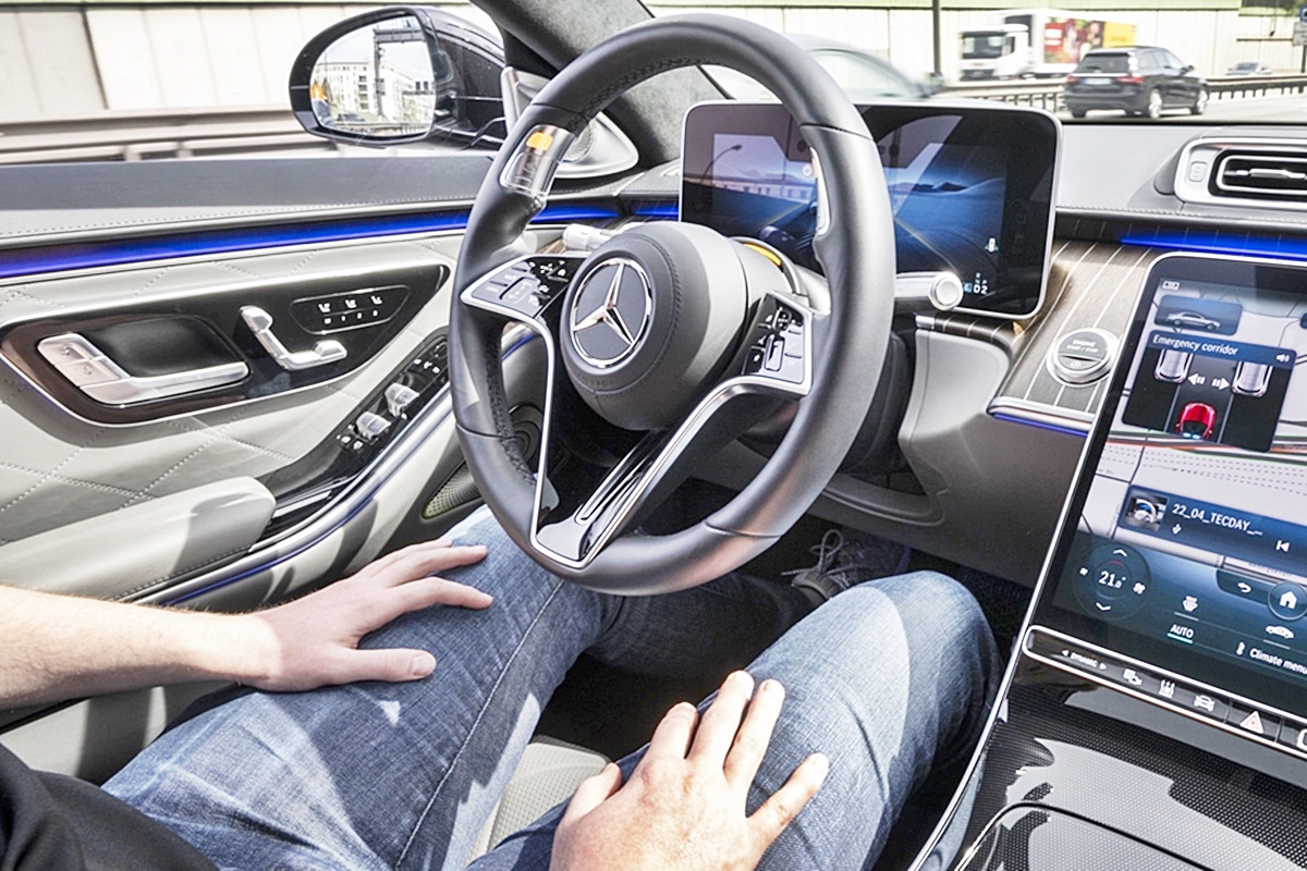 0_벤츠 드라이브 파일럿 시연_Motor Authority.jpg