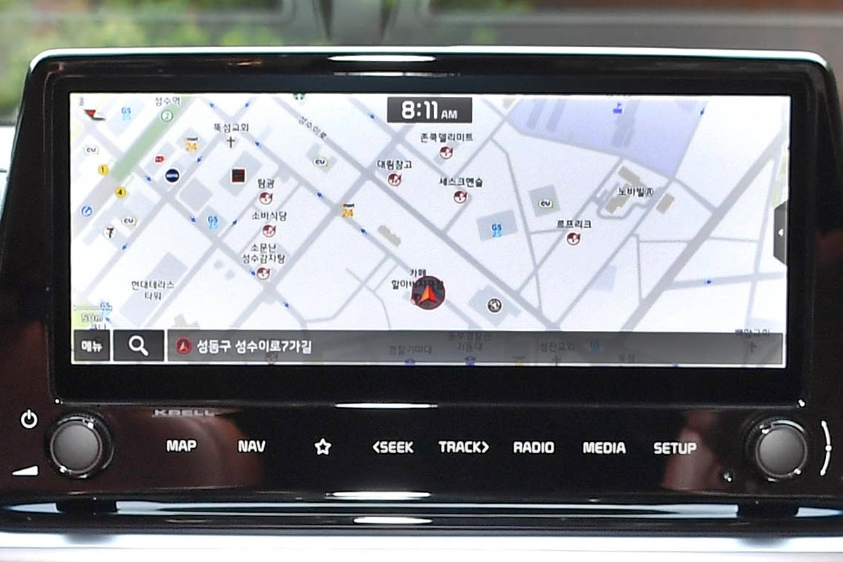 10.25인치 내비게이션.jpg