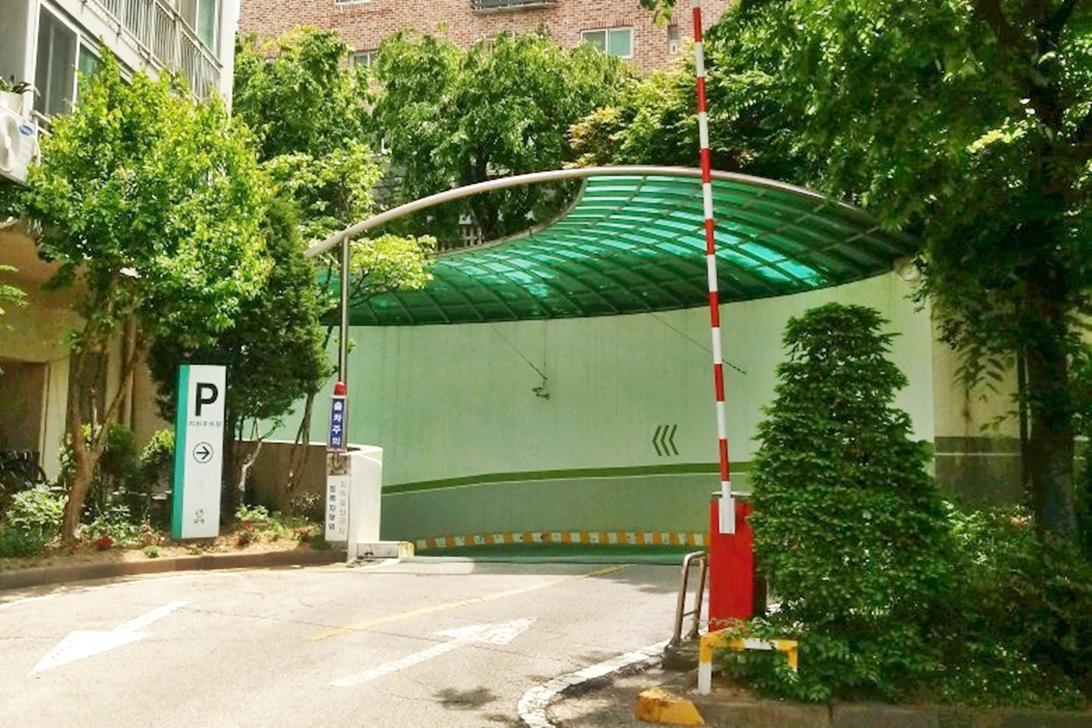 1_열린 아파트 차단기.jpg