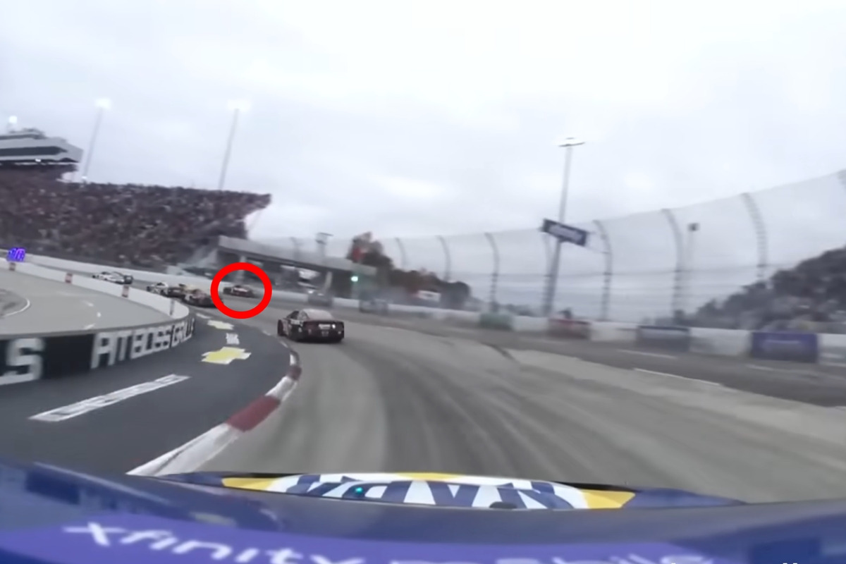 7_나스카 벽타기_유튜브 태널 'NASCAR'.jpg